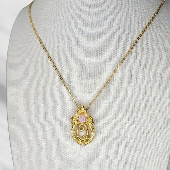 Avon Jewelry - Vtg Avon Gold-Tone Monogram Q Pendant Necklace Pearls & Pink Rose Floral 18"